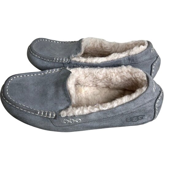 Ugg Womens Dakota Gray Suede Moccasin Slippers Size 10 Shearling Lined Cozy Indo - Picture 4 of 6